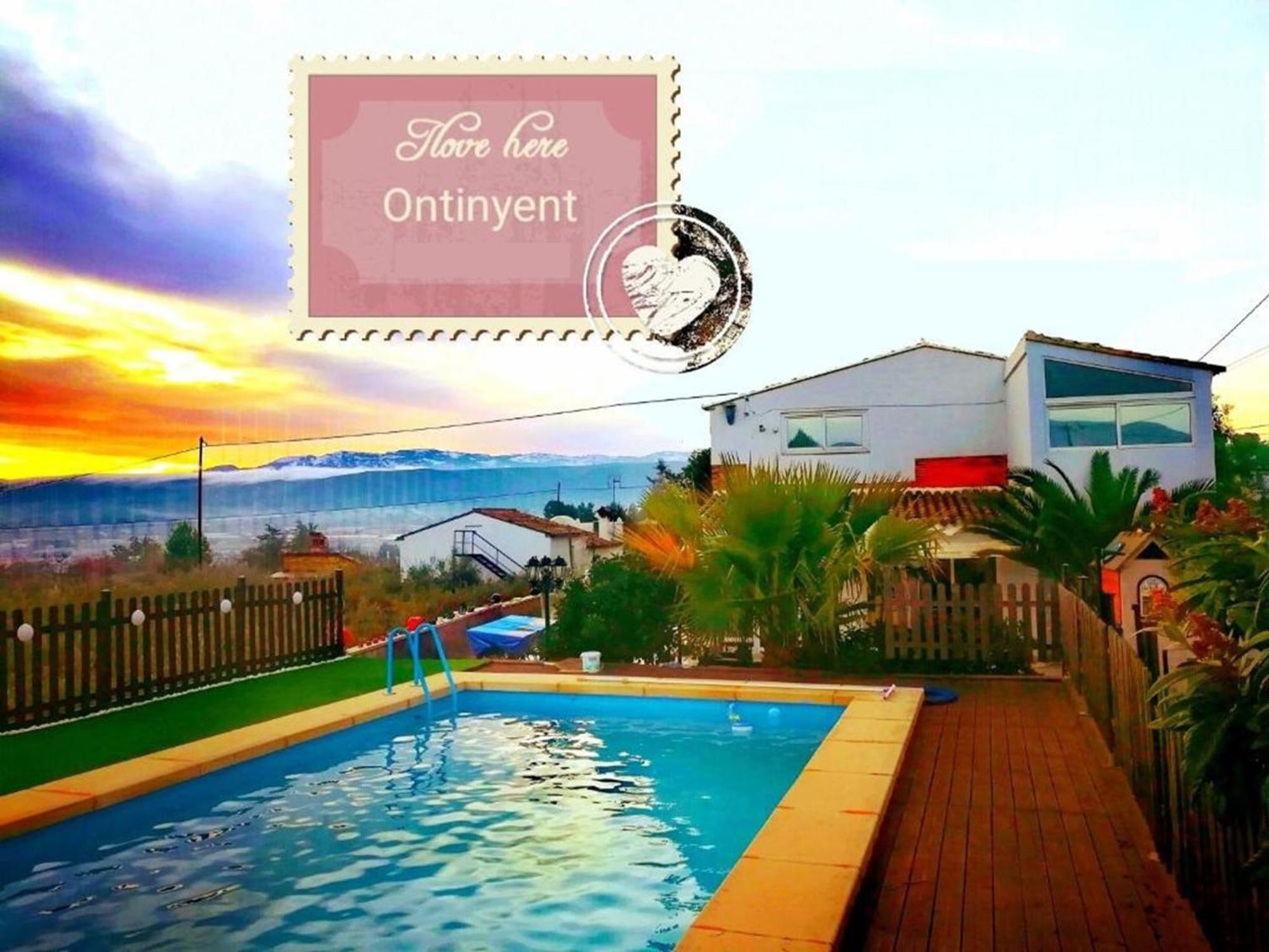 Los Amigos De Claude & Joanna Ontinyent Exterior foto
